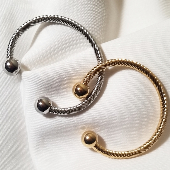 Gold Rope Bracelet - Picture 2 of 2